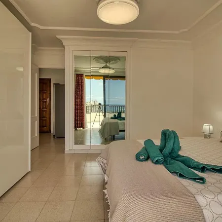 Penthouse Con Vistas Al Mar, Terraza, Jacuzzi Y Piscina En Playa Fanabe *
